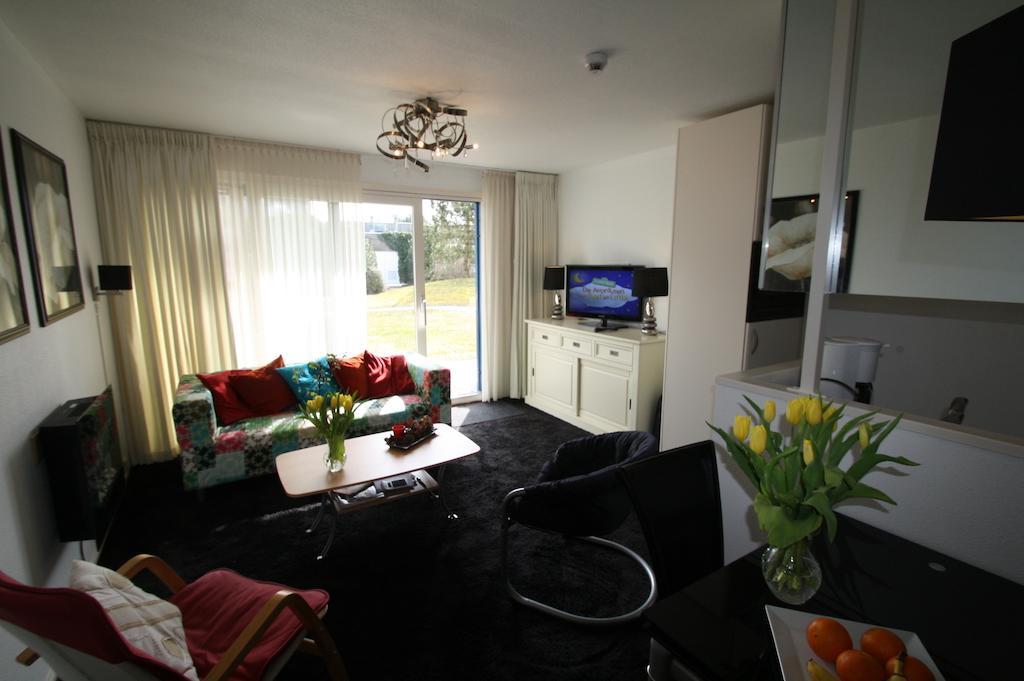 Zeeduin, Met Zonnig Terras - Volledige Keuken- Resort Amelander Kaap, Incl Verwarmd Hotel-Zwembad Nabij Dorp, Duinen En Strand Hollum  Exteriér fotografie